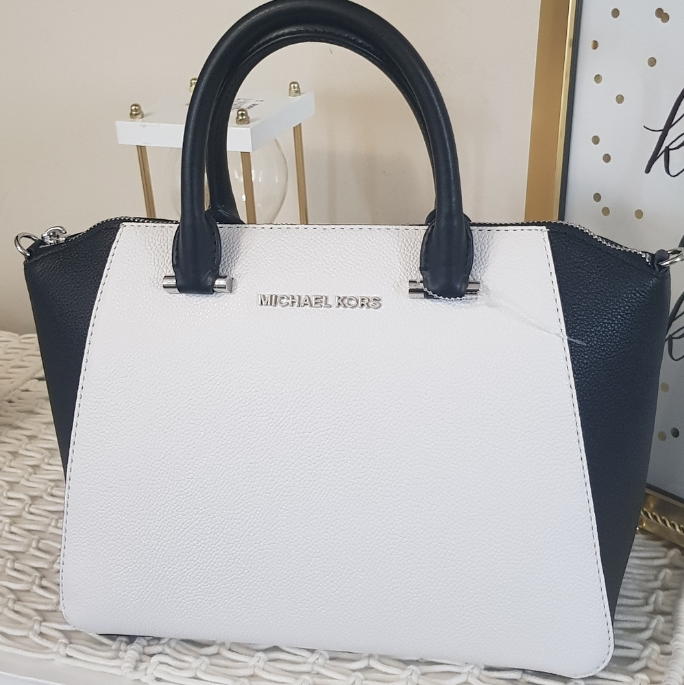 A purse